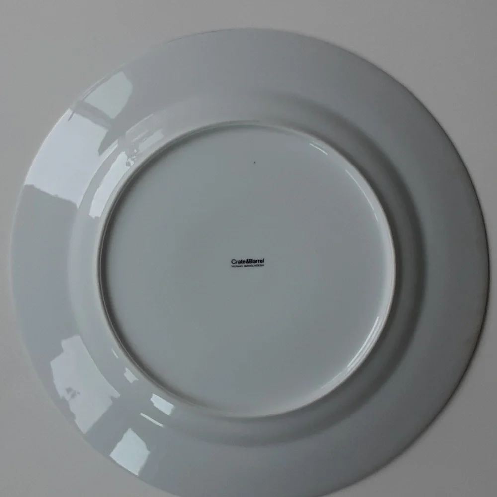 Crate & Barrel Berries Round Serving Platter Plate 12